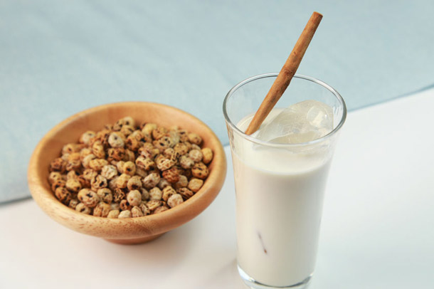Erdmandelmilch oder Horchata (Foto: 123RF/Y. Amanao) Erdmandelmilch